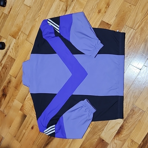 Adidas Originals Windbreaker - Picture 9 of 9